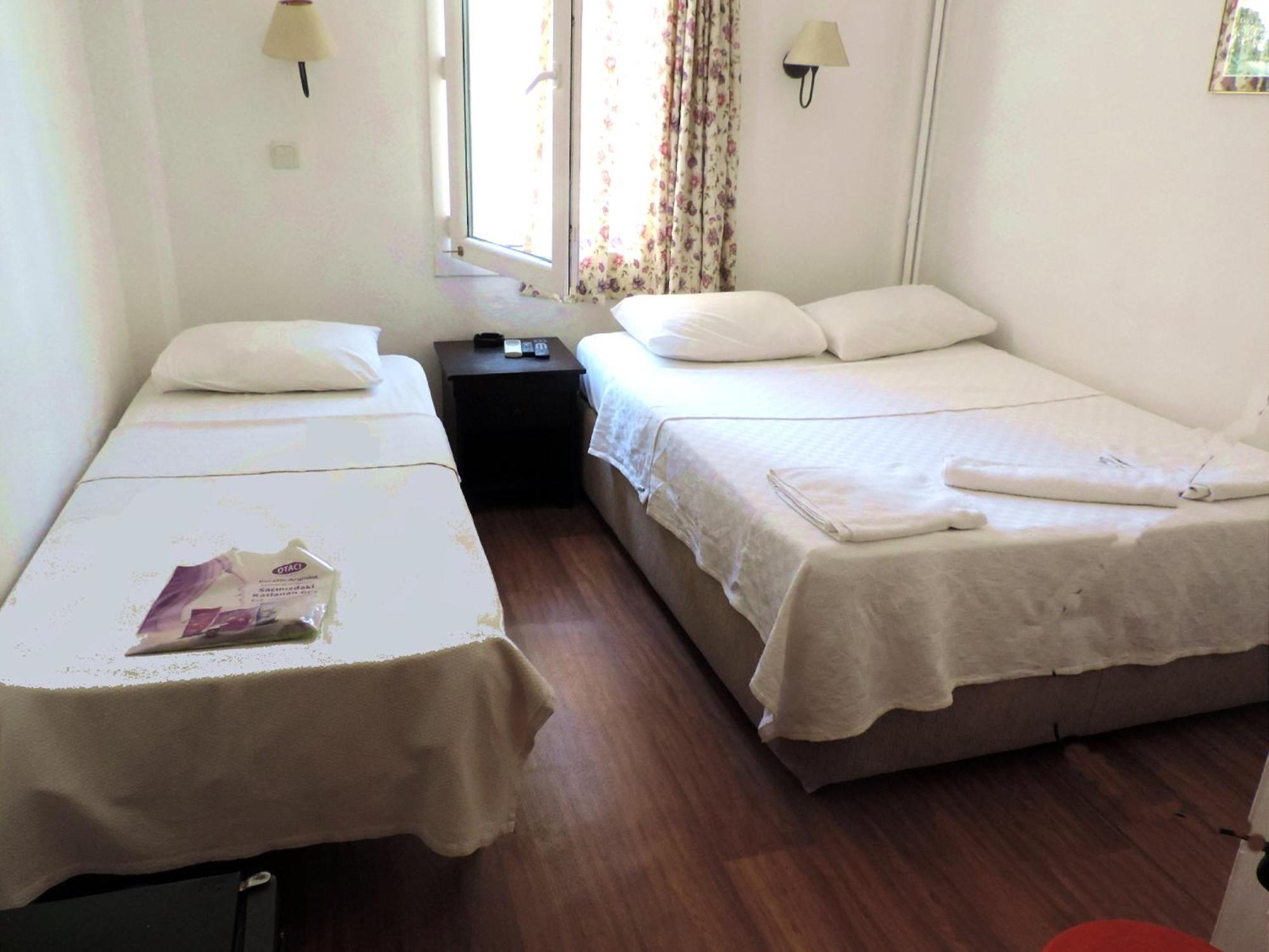 בודרום Bircan Hotel מראה חיצוני תמונה